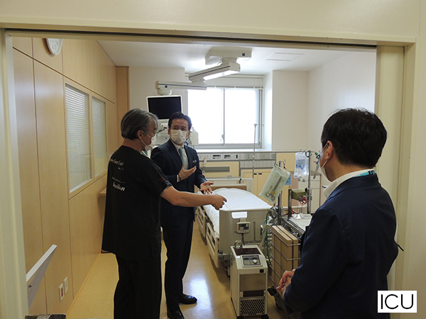 写真：山口佐賀県知事の訪問写真2
