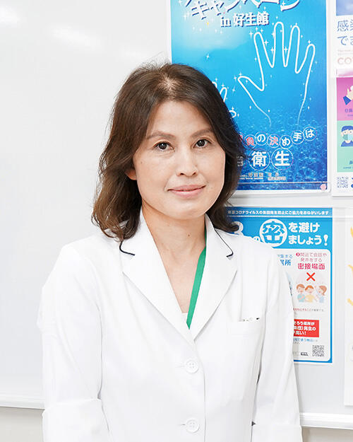 総合臨床研究所所長福岡麻美の顔写真